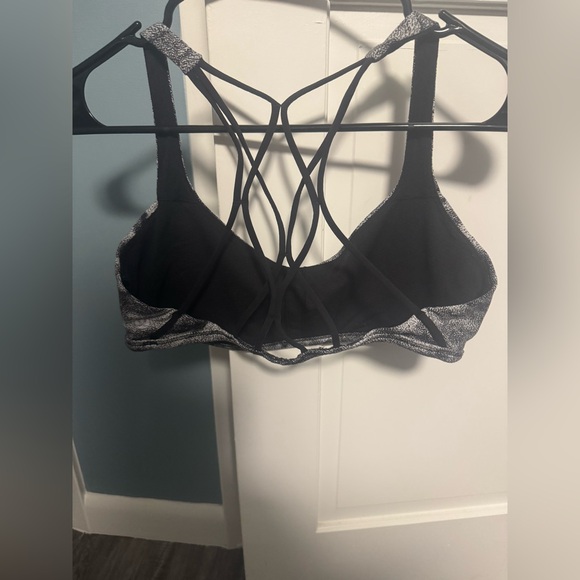 Lululemon Free To Be Zen Sports Bra Size 10 - Picture 5 of 9